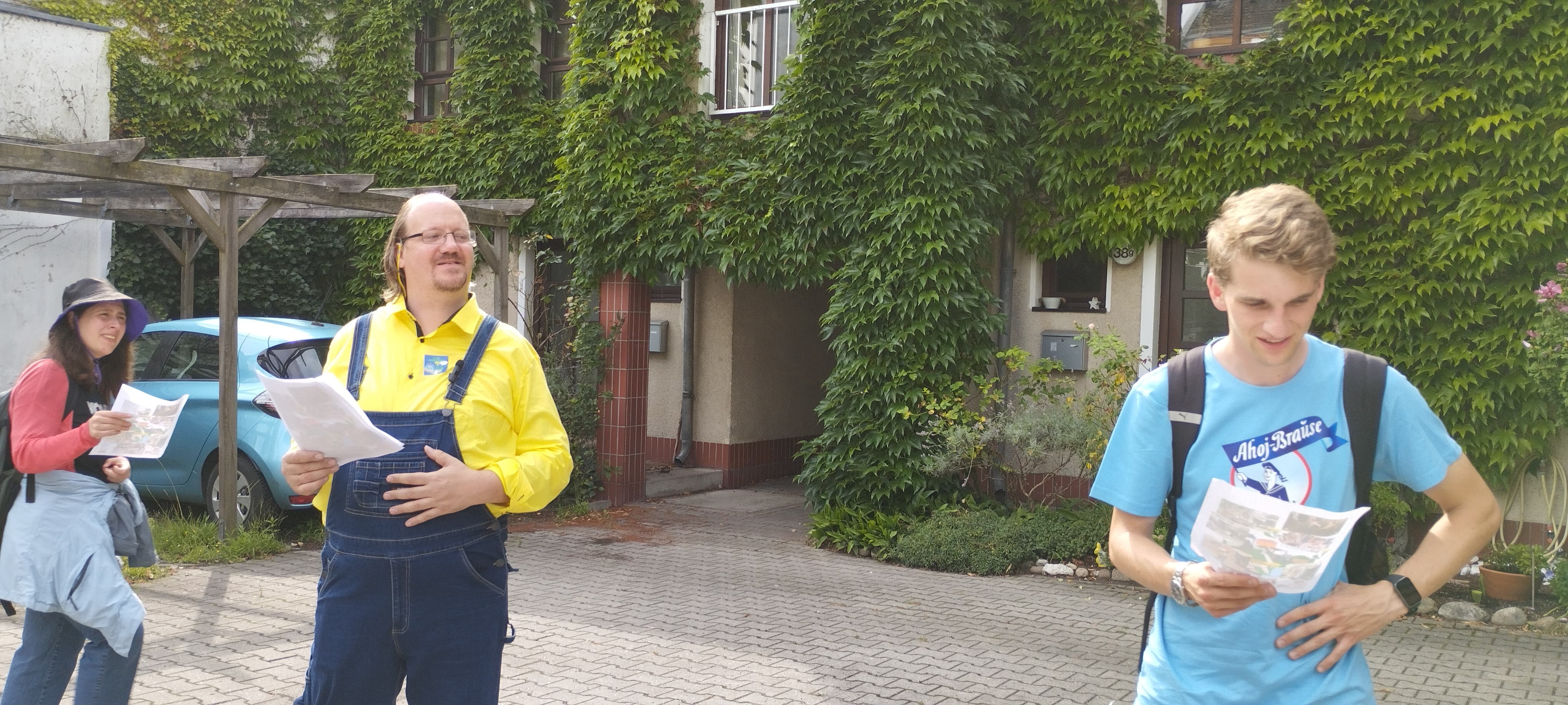 Hinter uns das Haus steht Heute auf dem Drehort Hinter uns das Haus steht Heute auf dem Drehort